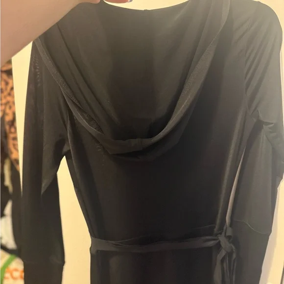 Vintage Italian designer wrap dress with hood - Picture 3 of 5